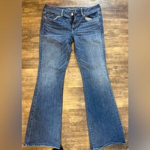 Women’s American Eagle Bootcute jeans size 14 Long
